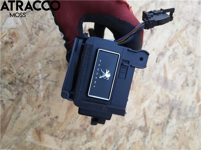 Innredning pakke til Peugeot 3008, 2016-->> (Type II)  (9815212180)