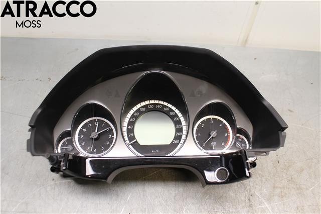 Instrumentpanel til Mercedes E-Klasse, 2009-2013 (Fase 1) (W212) (W212) (A2129001810)