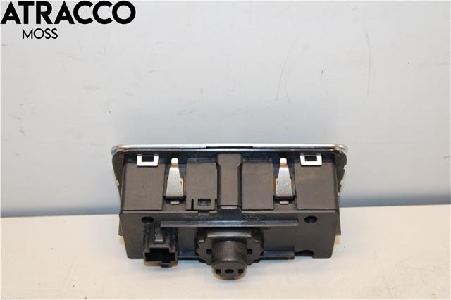 Bryter lys til Volvo XC60 2014-2017 (Type I, Fase 2)  (30739448|)