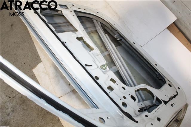 Dør høyre foran til BMW 5-Serie 2003-2010 (E60/E61) (E60/E61) (41515A2A3A6|)