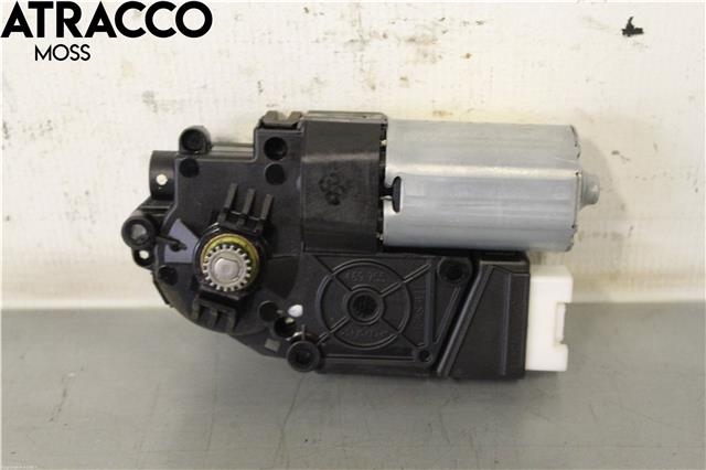 Takluke motor til Mercedes C-Klasse 2007-2011 (Fase 1) (W204) (W204) (A2048200808|)
