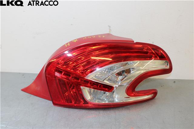 Baklykt høyre til Peugeot 208, 2012-2019 (Type I)  (9672628380)