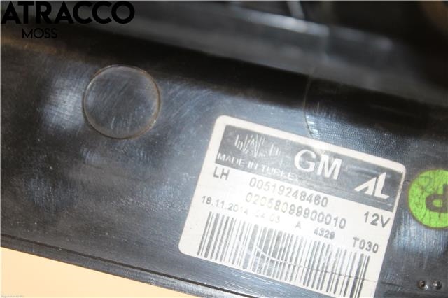 Baklykt venstre til Opel Combo D 2012-2018  (95513787|)