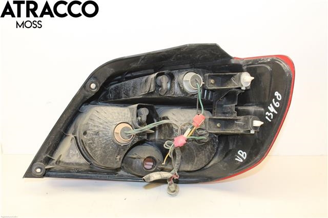 Baklykt venstre til Mitsubishi Outlander 2003-2006 (Type I)  (8330A047|)
