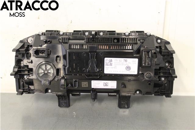 Instrumentpanel til VW T-Roc 2017-->>  (17A920790|)