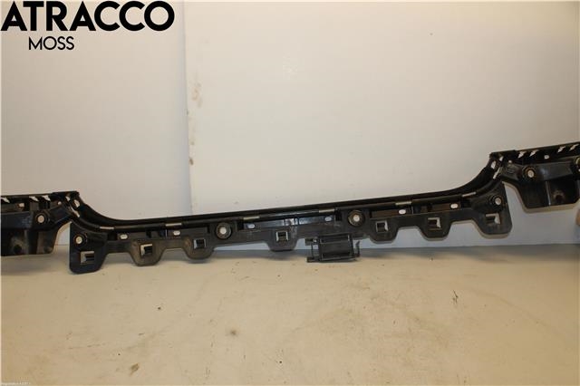 Støtfangerforsterkning foran til BMW 3-Serie 2005-2011 (E90/E91/E92/E93) (E90/E91/E92/E93) (51127128247|)