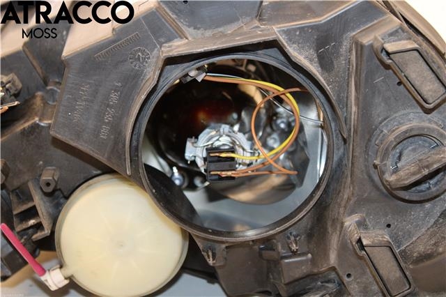 Frontlykt venstre halogen til Mercedes B-Klasse 2008-2011 (Fase 2) (W245) (W245) (A1698201761|)