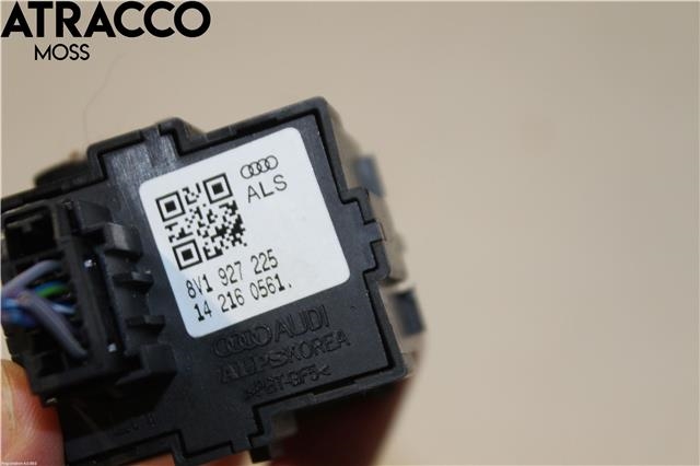 Bryter elektrisk håndbrekk/parkbrems til Audi A3 2012-2016 (Type III, Fase 1)  (8V1927225|)