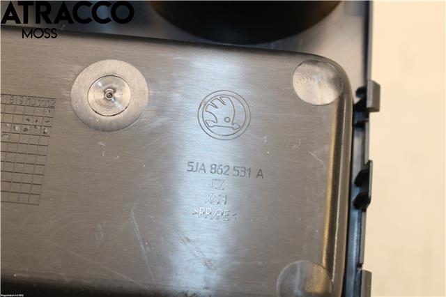 Dashbord koppholder til Škoda Rapid 2012-2019 (5JA862531A|)