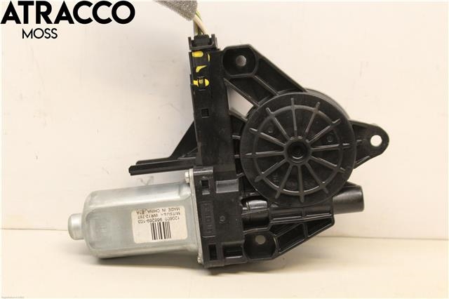Ruteheis til Volvo V40, 2012-2019  (31253062)