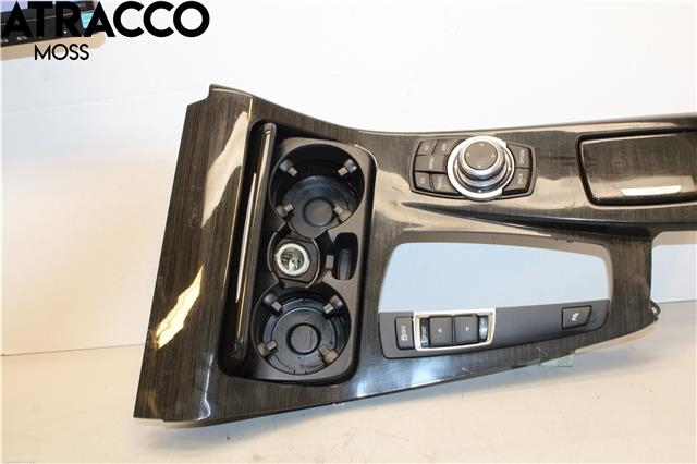Diverse deler til BMW 5-Serie 2010-2017 (F10/F11) (F10/F11) (65829267955|)