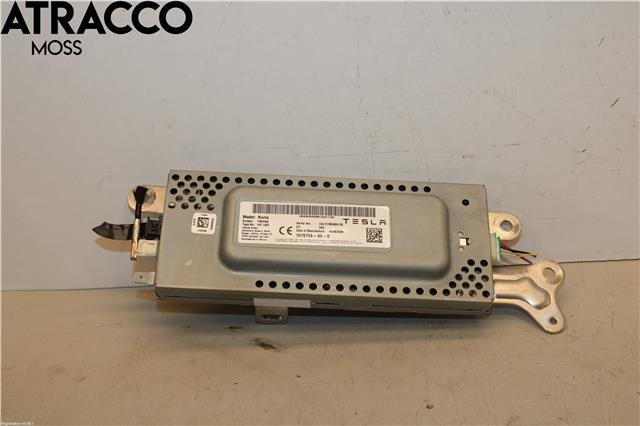 Antenne forsterker til Tesla Model 3 2018-2023 (Fase 1) (107974900D|)