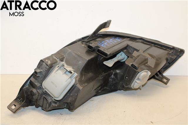 Frontlykt høyre halogen til Mitsubishi Colt 2004-2008 (Type VII, Fase 1)  (8301B870|)