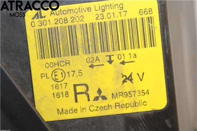 Frontlykt høyre halogen til Mitsubishi Colt 2004-2008 (Type VII, Fase 1)  (8301B870|)