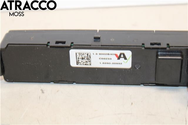Bryter nødblink til Mitsubishi Colt 2004-2008 (Type VII, Fase 1)  (8002B409|)