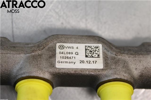Dyseskinne (fuelrail) til VW T-Roc 2017-->>  (04L130089G|)