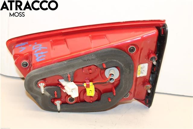 Baklykt venstre indre til Kia Sportage 2010-2016 (Type III)  (924053W010|)