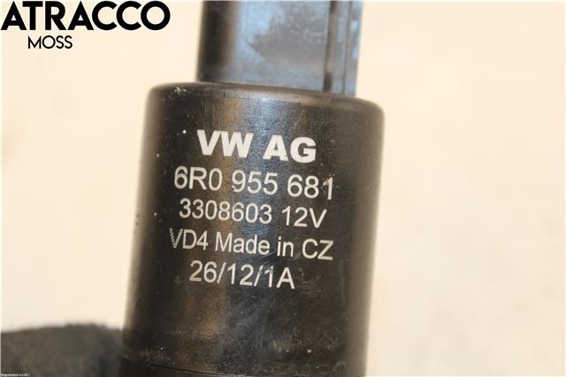 Spylerpumpe foran til VW Passat 2011-2015 (B7) (B7) (6R0955681|)