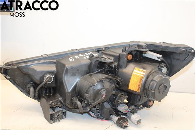 Frontlykt høyre halogen til Mitsubishi ASX 2010-2019  (8301C642|)