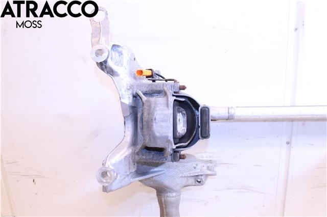 Travers foran hoved til Audi A3 2009-2012 (Type II, Fase 2)  (8R0399315K|)
