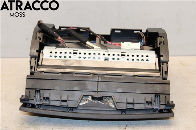 Multimedia display (MCU - Media Controller Unit) til Mercedes C-Klasse 2007-2011 (Fase 1) (W204) (W204) (A2048203197|)