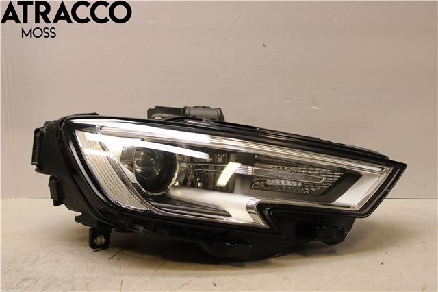 Frontlykt høyre halogen til Audi A3, 2016-2020 (Type III, Fase 2)  (8V0941044H)