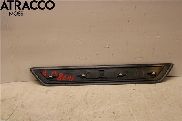 Diverse deler til BMW 7-Serie 2009-2015 (F01/F02/F03/F04) (F01/F02/F03/F04) (51478046135|)