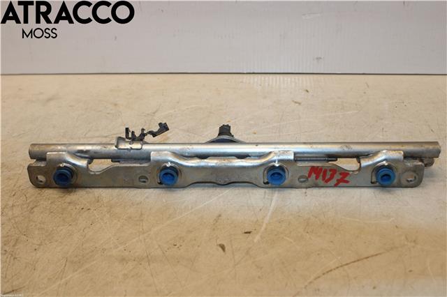 Dyseskinne (fuelrail) til Toyota RAV4, 2019-->> (Type V)  (2381425021)