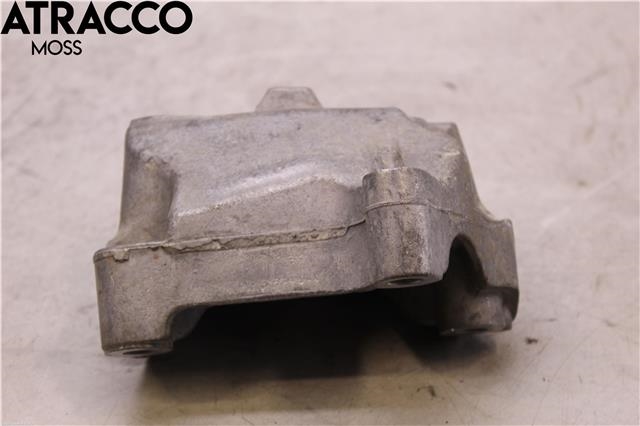 Motorfeste til VW Golf VI, 2008-2012  (1K0199117CE)