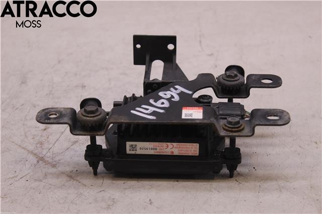 Sensor radar til Toyota Avensis 2009-2015 (Type III, Fase 1) (8821020010|)