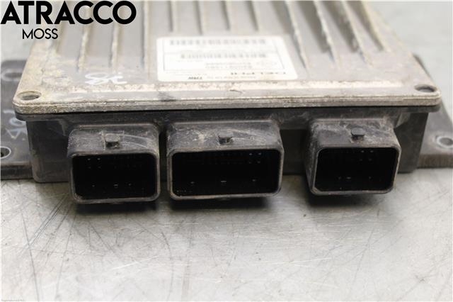 Styreenhet motor til Nissan NV200 2010-2019 (23710JX51B|)