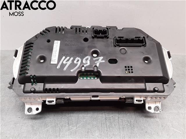 Speedometer til Toyota Yaris 2012-2014 (Type III, Fase 1)  (838000DT70|)