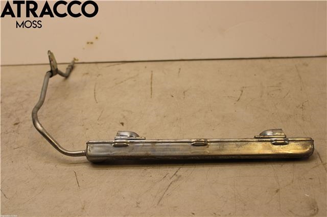 Dyseskinne (fuelrail) til Toyota Corolla 2019-->>  (2381437100|)