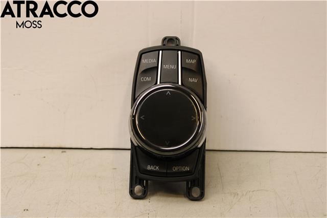 Diverse deler til BMW X5 2013-2018 (F15) (F15) (65829490070|)
