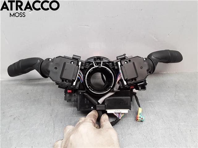 Bryter combi til Toyota Yaris 2020-->> (Type IV)  (8432902040|)