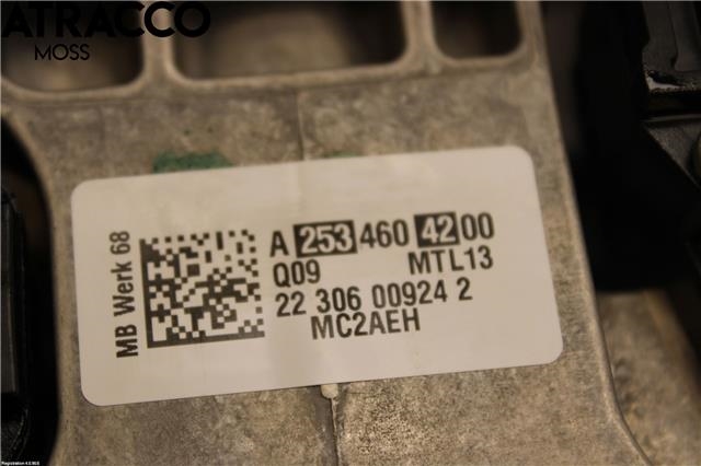 Rattaksel til Mercedes EQC 2019-->>  (A2534604200|)