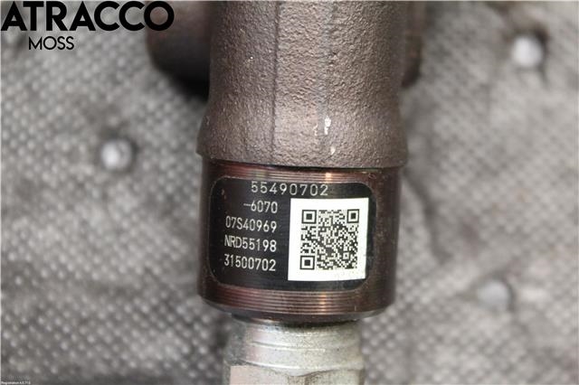 Dyseskinne (fuelrail) til Opel Insignia A 2014-2017  (55490702|)