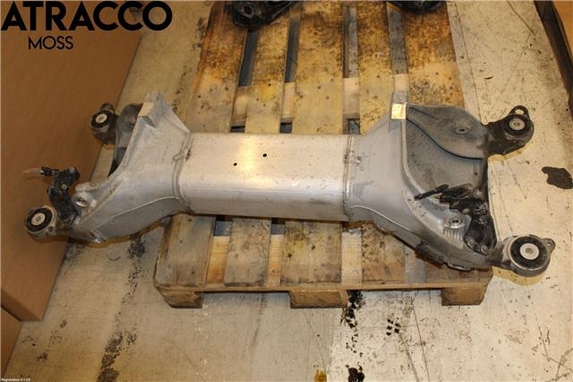Travers bak til Toyota Yaris Cross (SUV) 2021-->>  (9640718610|)
