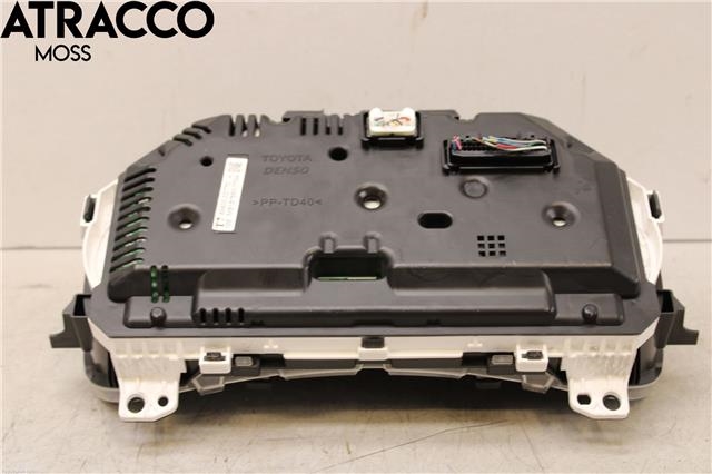 Instrumentpanel til Toyota Yaris 2012-2014 (Type III, Fase 1)  (838000DT70|)