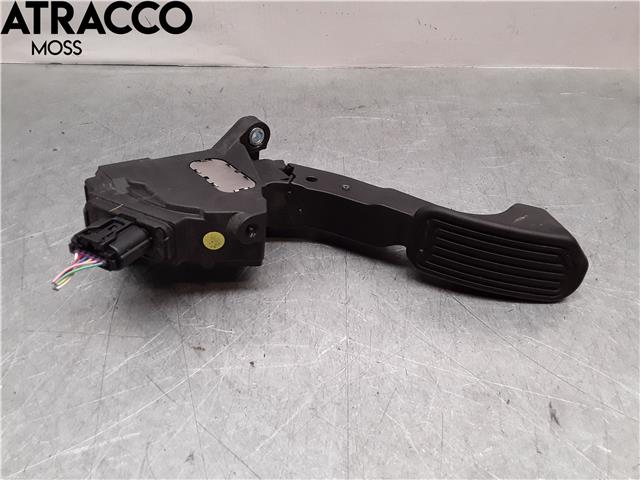 Pedal gass/brems/clutch til Toyota RAV4 2016-2019 (Type IV, Fase 2)  (781100W040|)