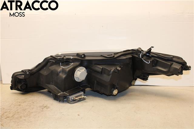 Frontlykt høyre halogen til Toyota Camry 2019-->>  (8114533E11|)