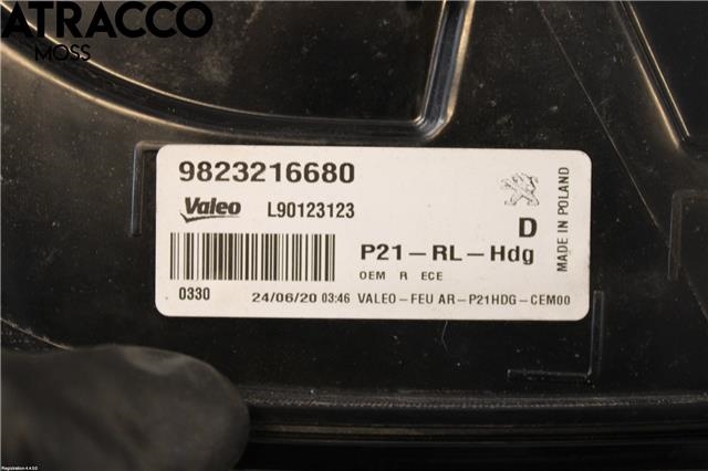 Baklykt høyre til Peugeot 208 2019-->> (Type II)  (9823216680|)
