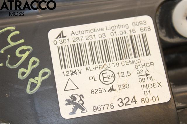 Frontlykt venstre halogen til Peugeot 308 2013-2021 (Type II)  (9677832480|)