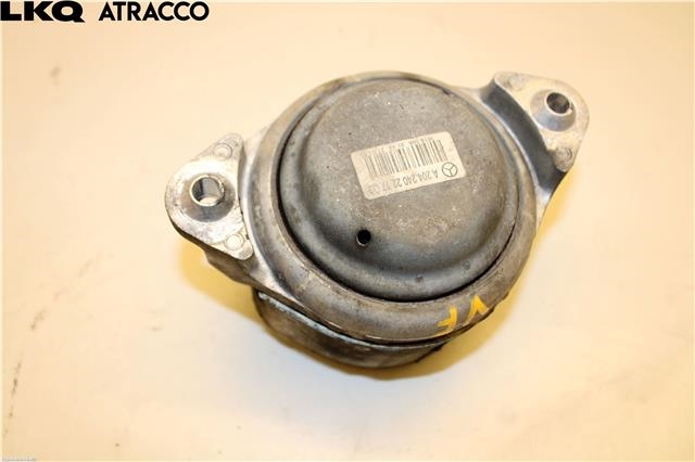 Motorfeste til Mercedes GLK 2008-2015 (X204) (X204) (A2042402217|)