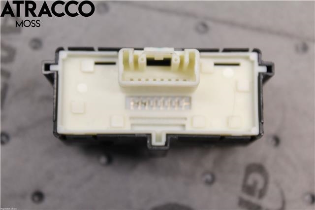 Diverse deler til Toyota Auris 2013-2015 (Type II, Fase 1)  (8497002060|)