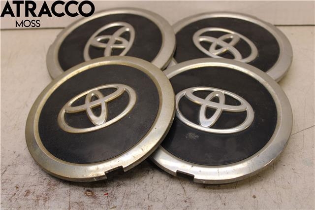 Emblem til Toyota Yaris, 2014-2020 (Type III, Fase 2)  (753010D130)