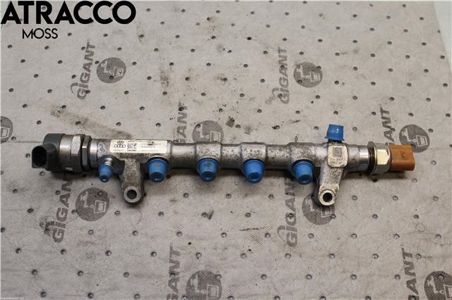 Dyseskinne (fuelrail) til VW Golf VI, 2008-2012  (03L130089P)