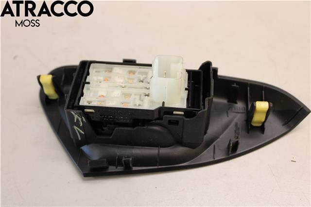 Bryter ruteheis til Peugeot 108 2014-->>  (B000892480|)