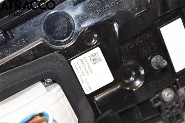 Baklykt venstre indre til Toyota RAV4 2019-->> (Type V)  (8159142062|)