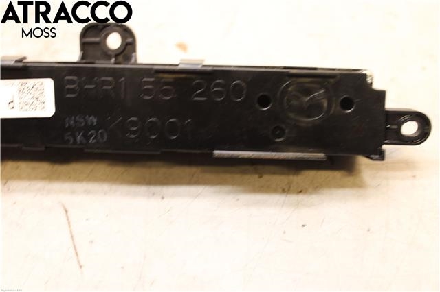 Bryter setevarme til Mazda CX-3 2015-2022  (DA6D55260|)